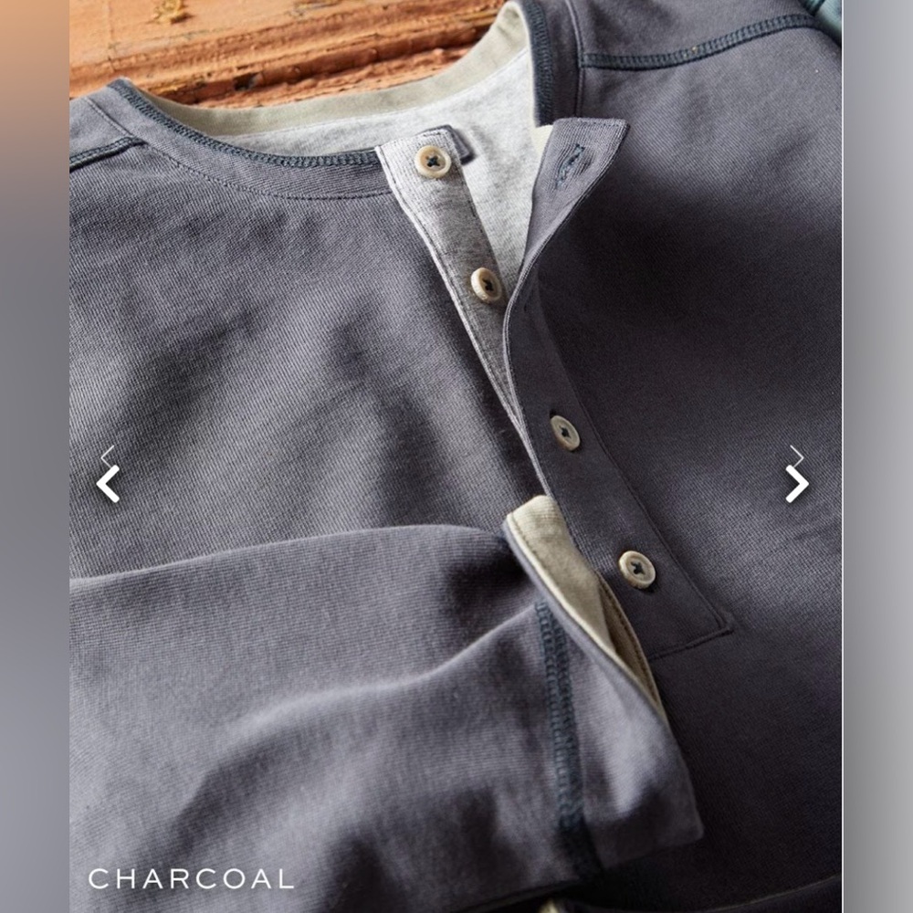 CARBON2COBALT Men’s Hearty Henley Shirt in Charcoal - Picture 3 of 3